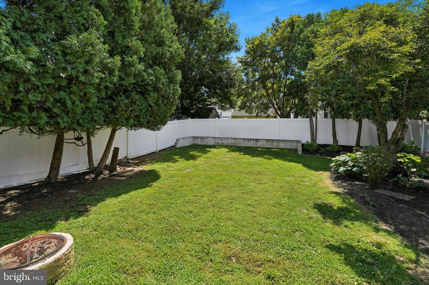 543 Kenwood Rd Property Photo 34