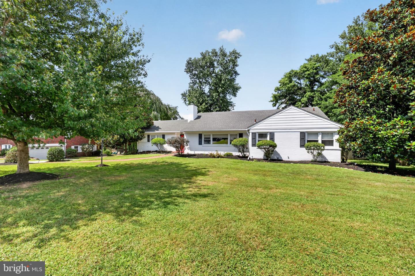 422 CONARD DR
