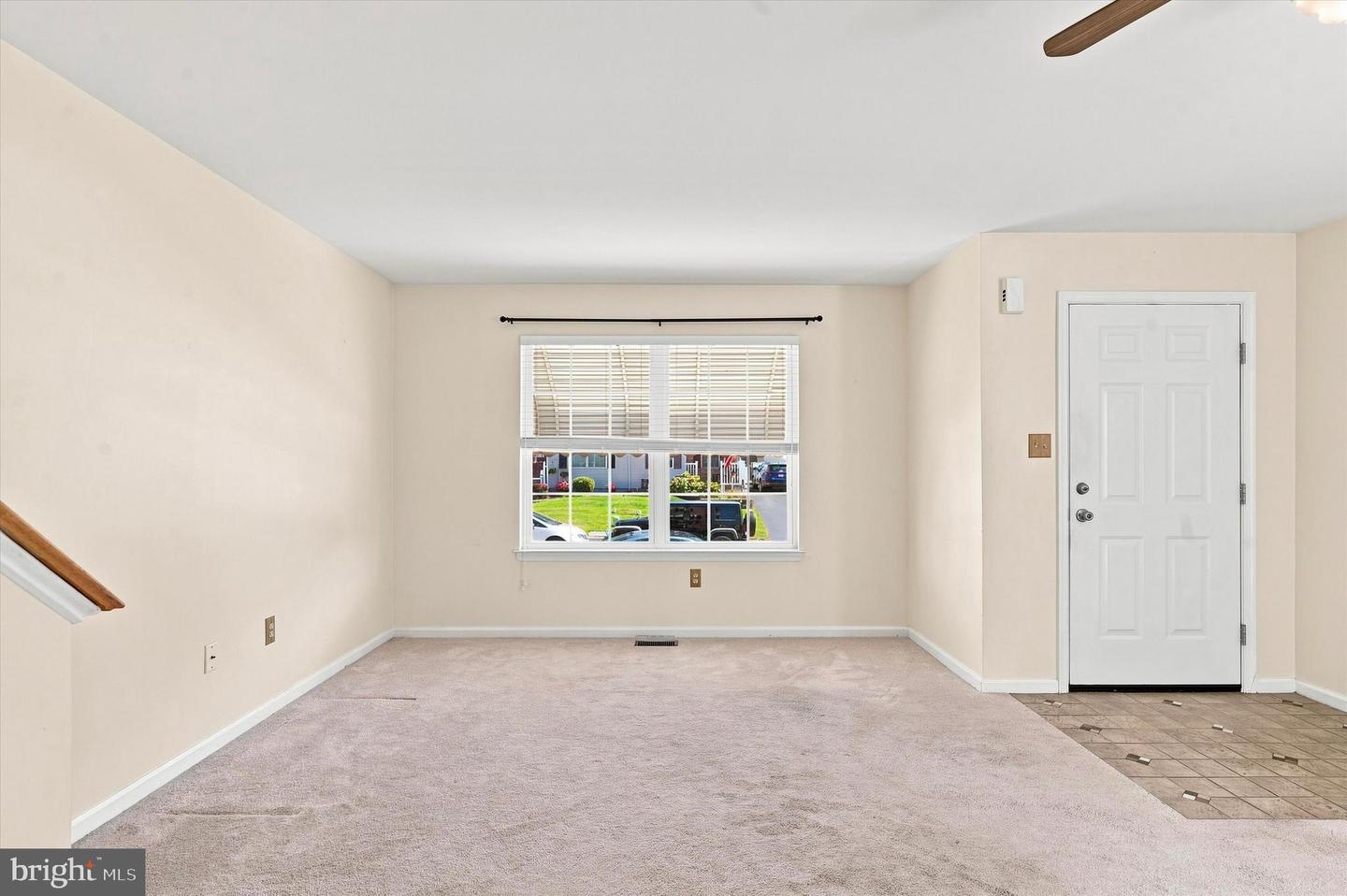 1923 Oak Leaf Ln Property Photo 10