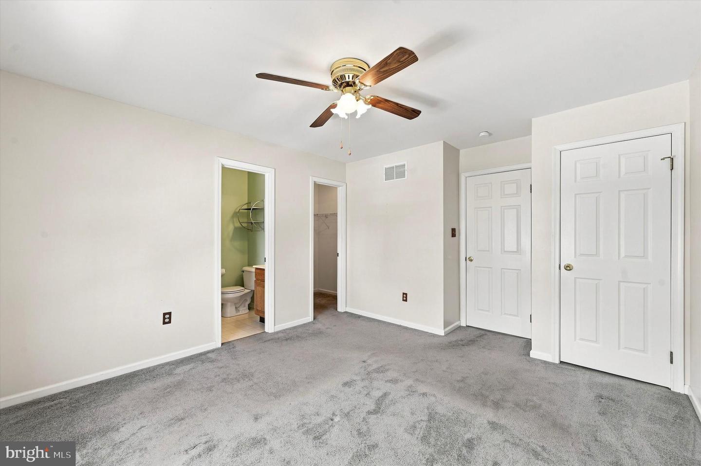1923 Oak Leaf Ln Property Photo 23