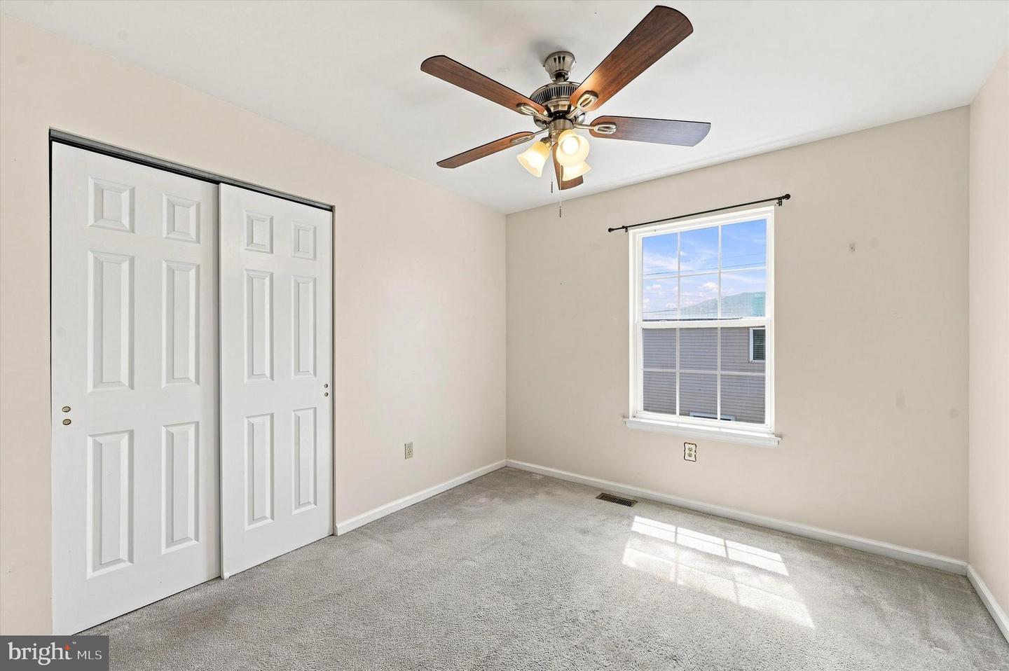 1923 Oak Leaf Ln Property Photo 26