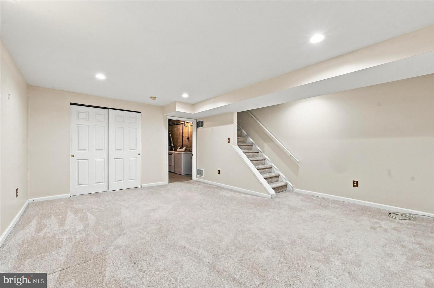 1923 Oak Leaf Ln Property Photo 32