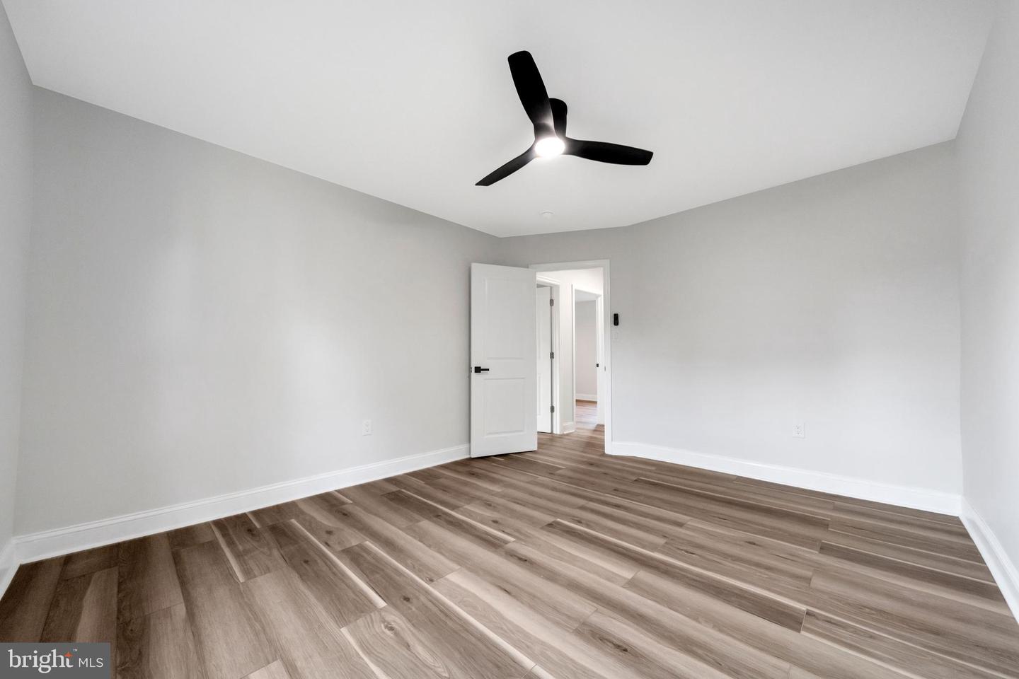 22 S Linden Ave Property Photo 27
