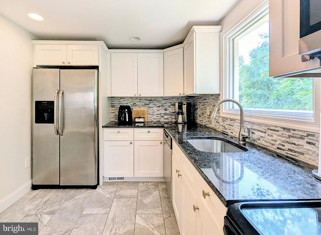 640 Pennsylvania Ave Property Photo 16
