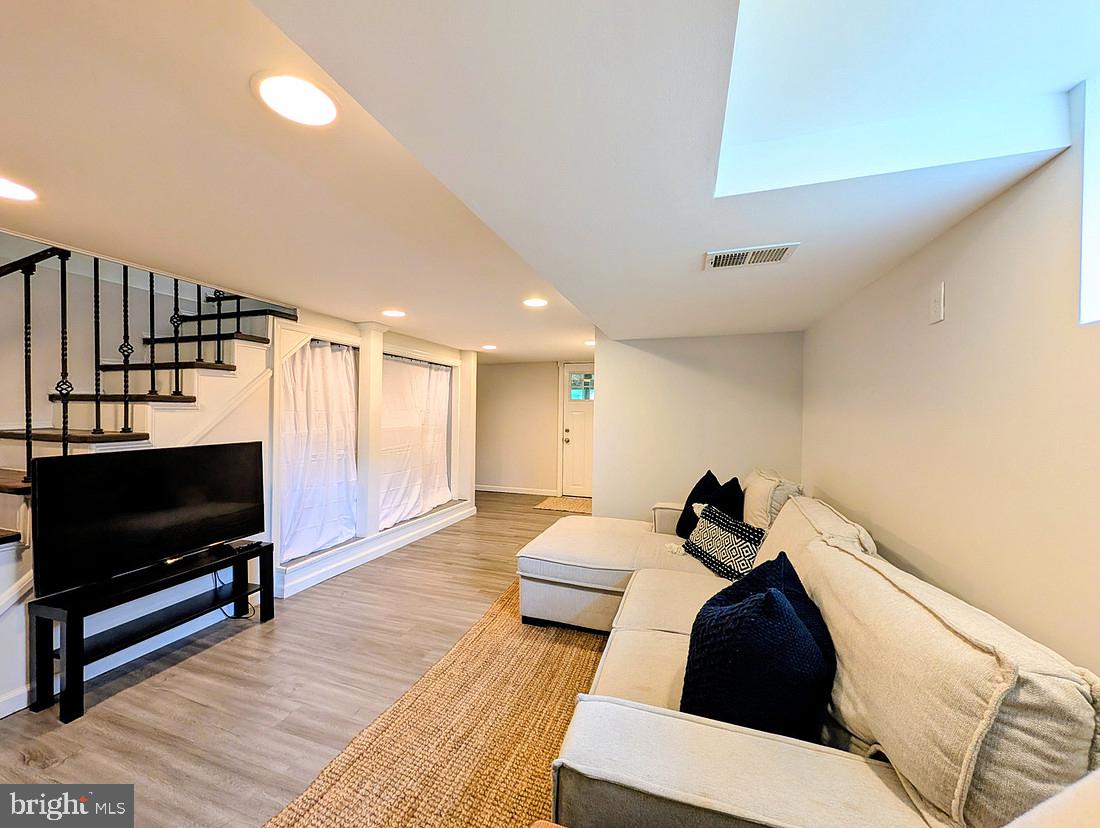 640 Pennsylvania Ave Property Photo 30