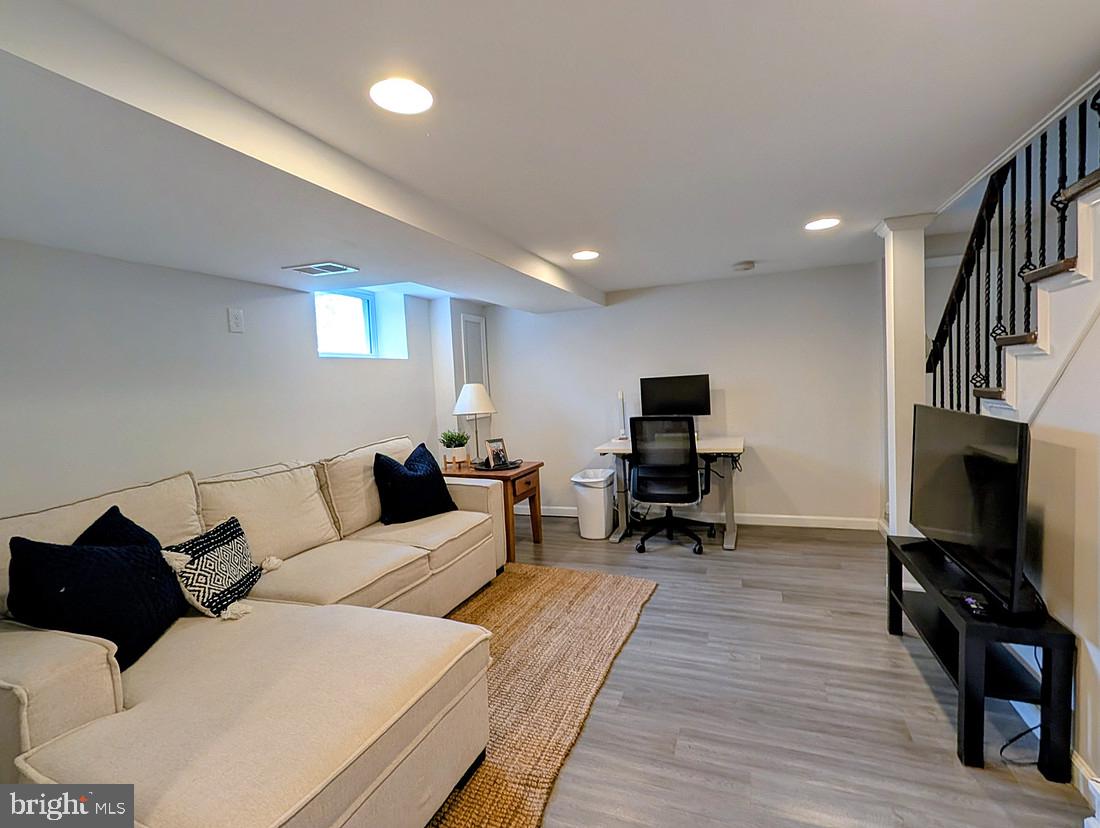 640 Pennsylvania Ave Property Photo 35