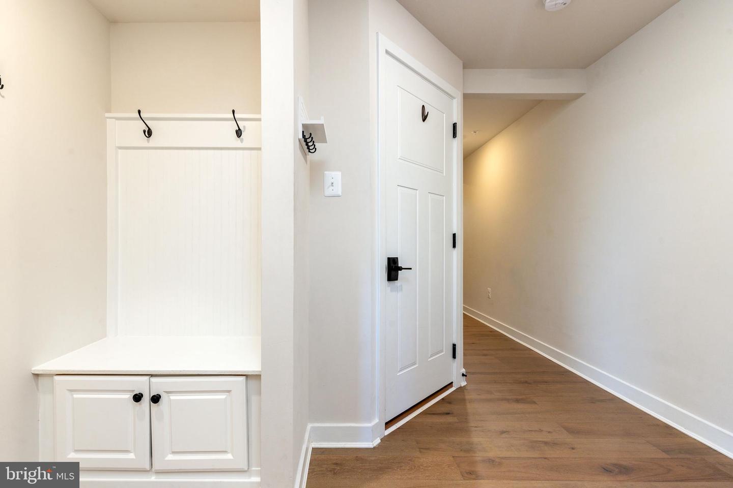 127 Kyle Sq Property Photo 25