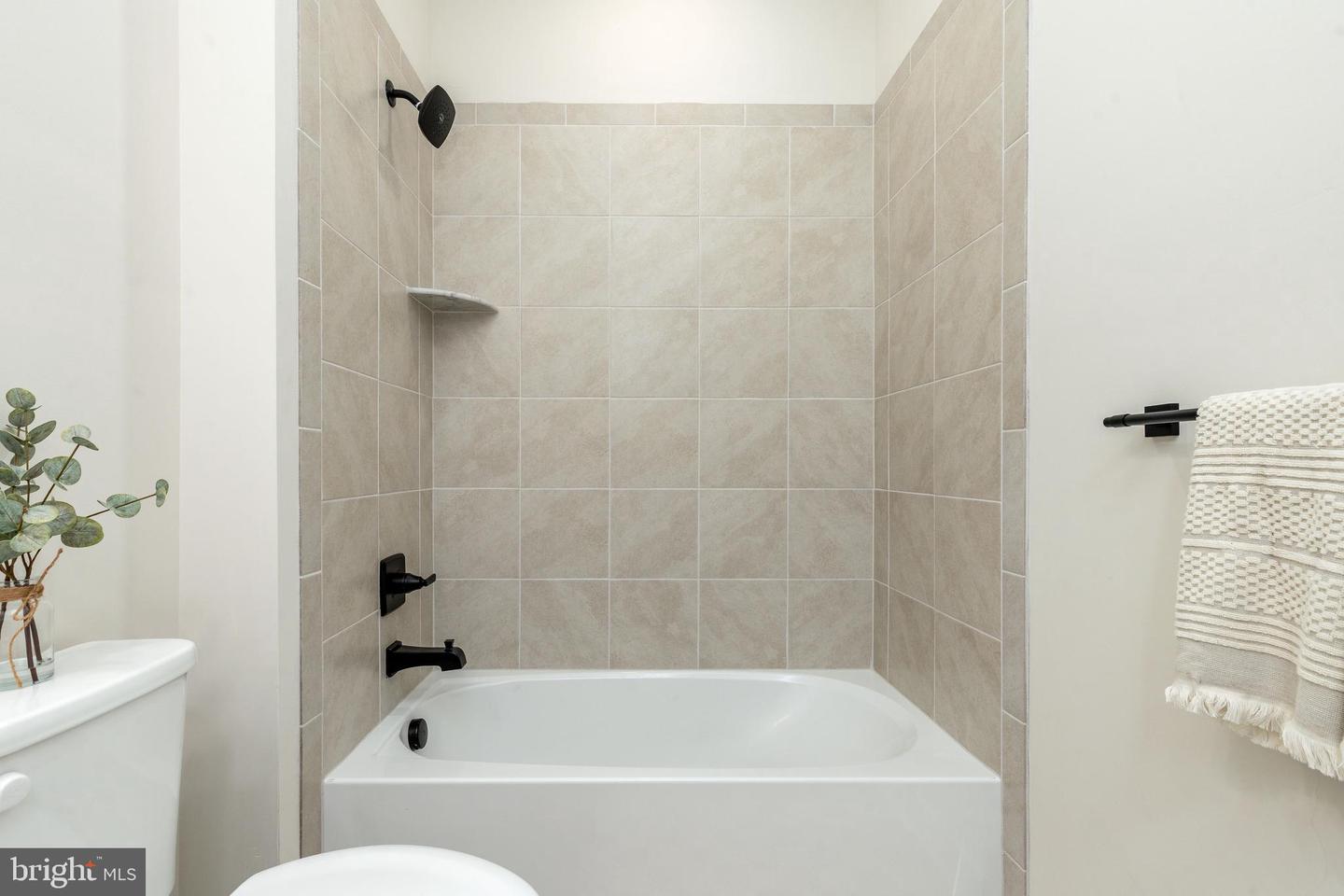 127 Kyle Sq Property Photo 30