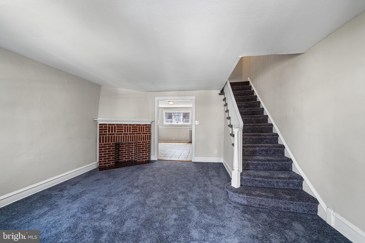 7036 Radbourne Rd Property Photo 4