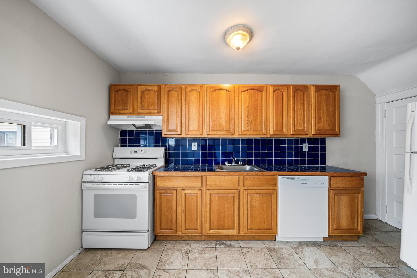 7036 Radbourne Rd Property Photo 11