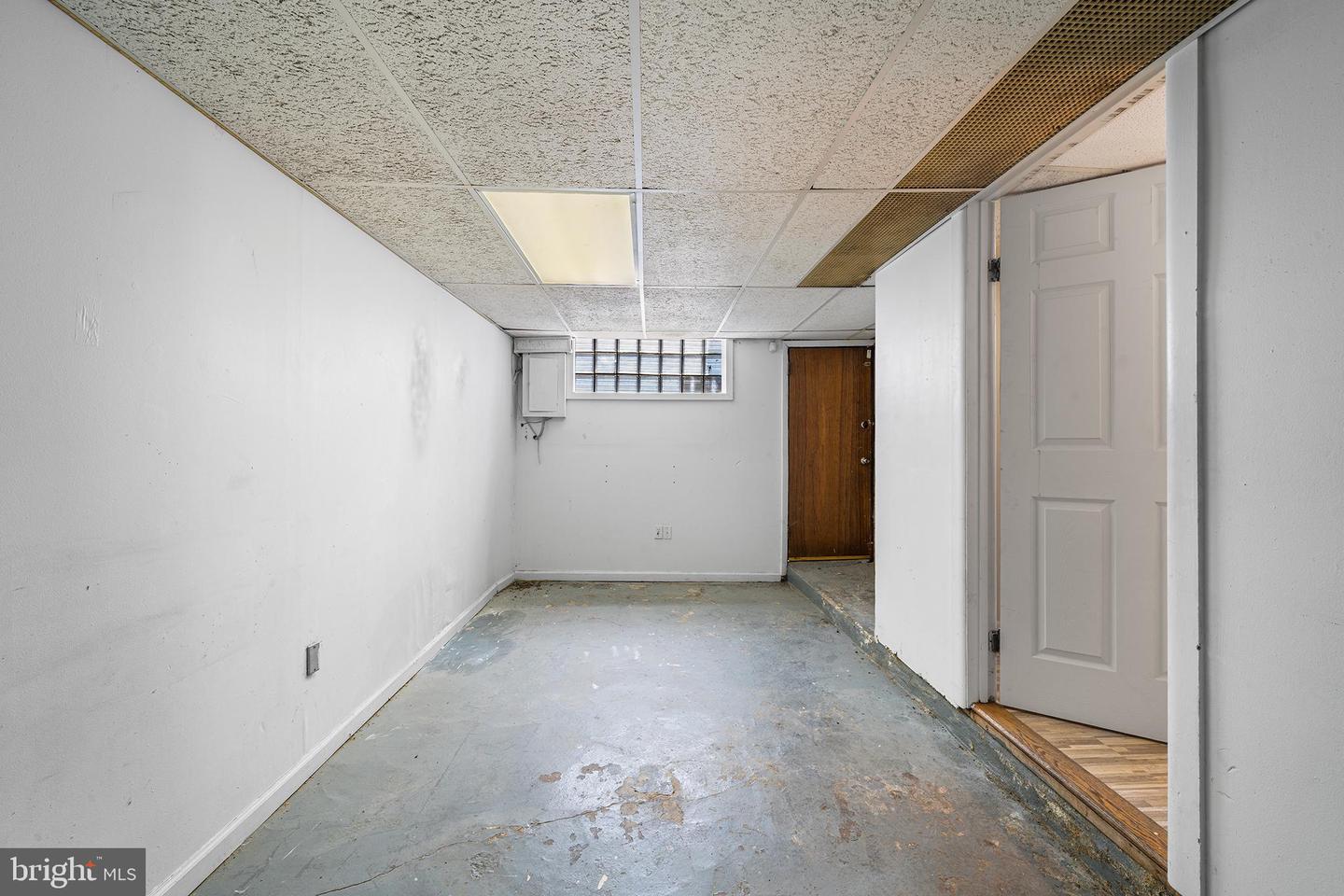 7036 Radbourne Rd Property Photo 21