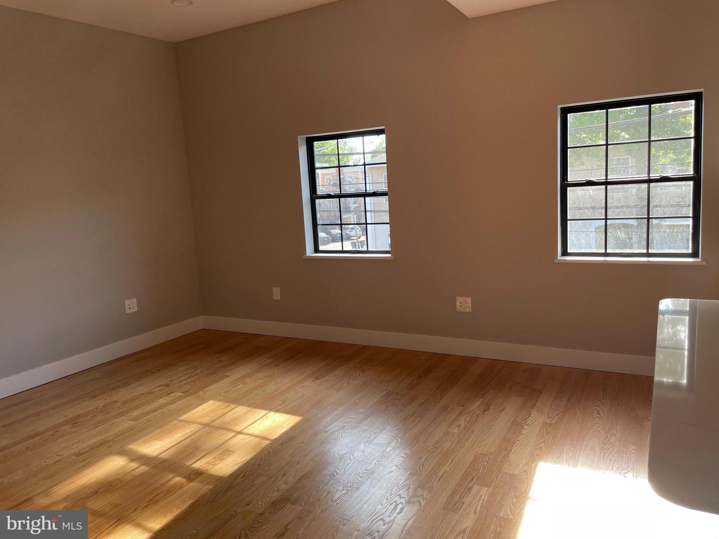 1 S Olive St #2c Property Photo 7
