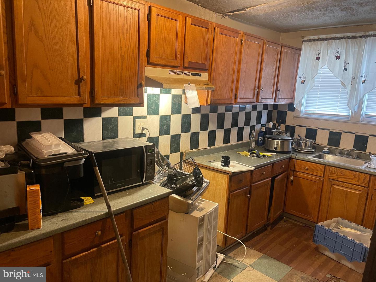 207 Highland Ave Property Photo 9
