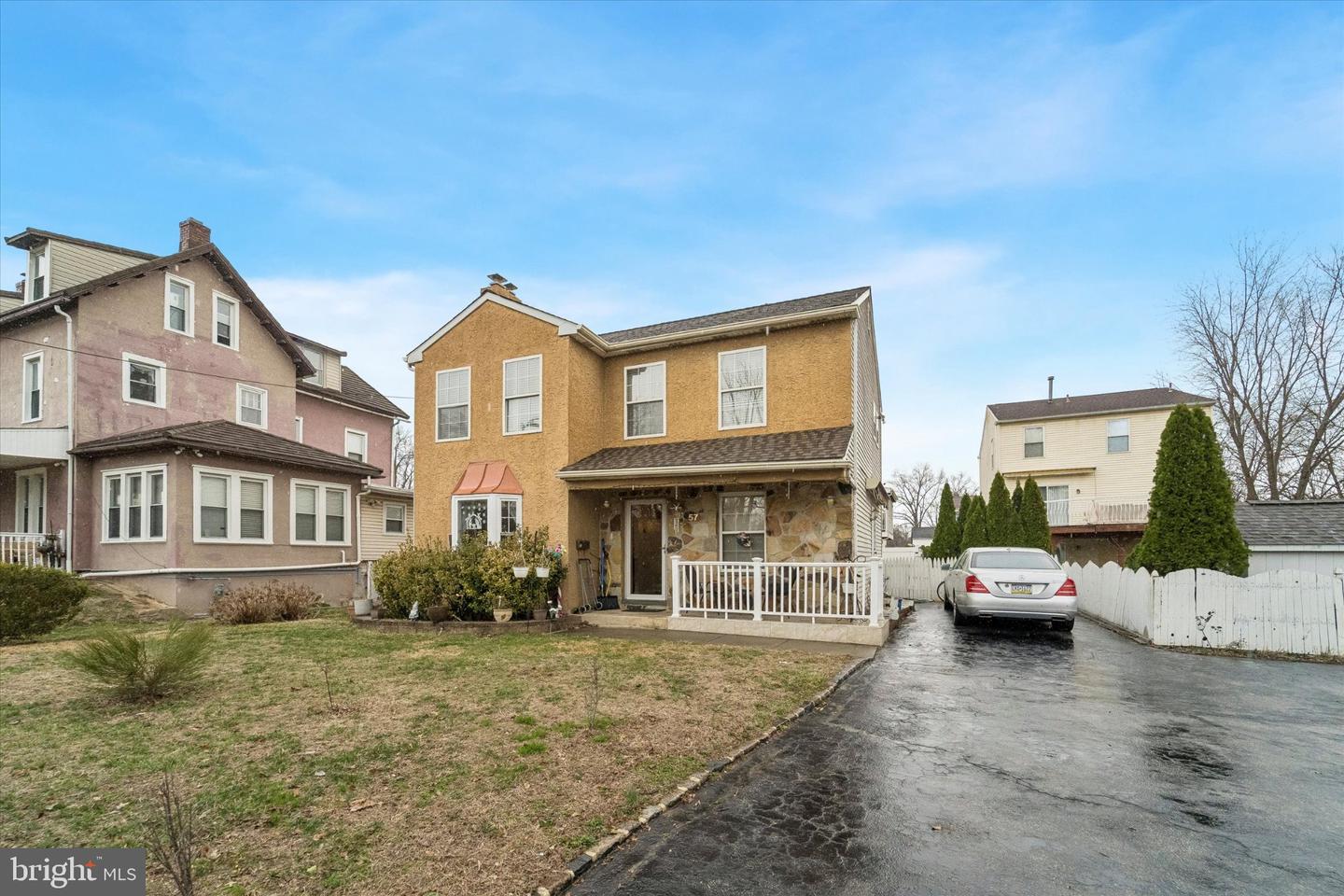 PADE2121344 Property Photo 1
