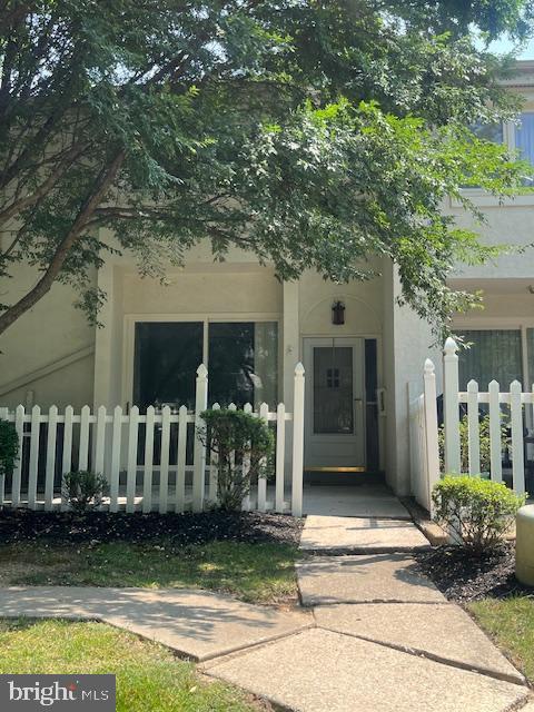 113 MONTROSE AVE Property Photo 1