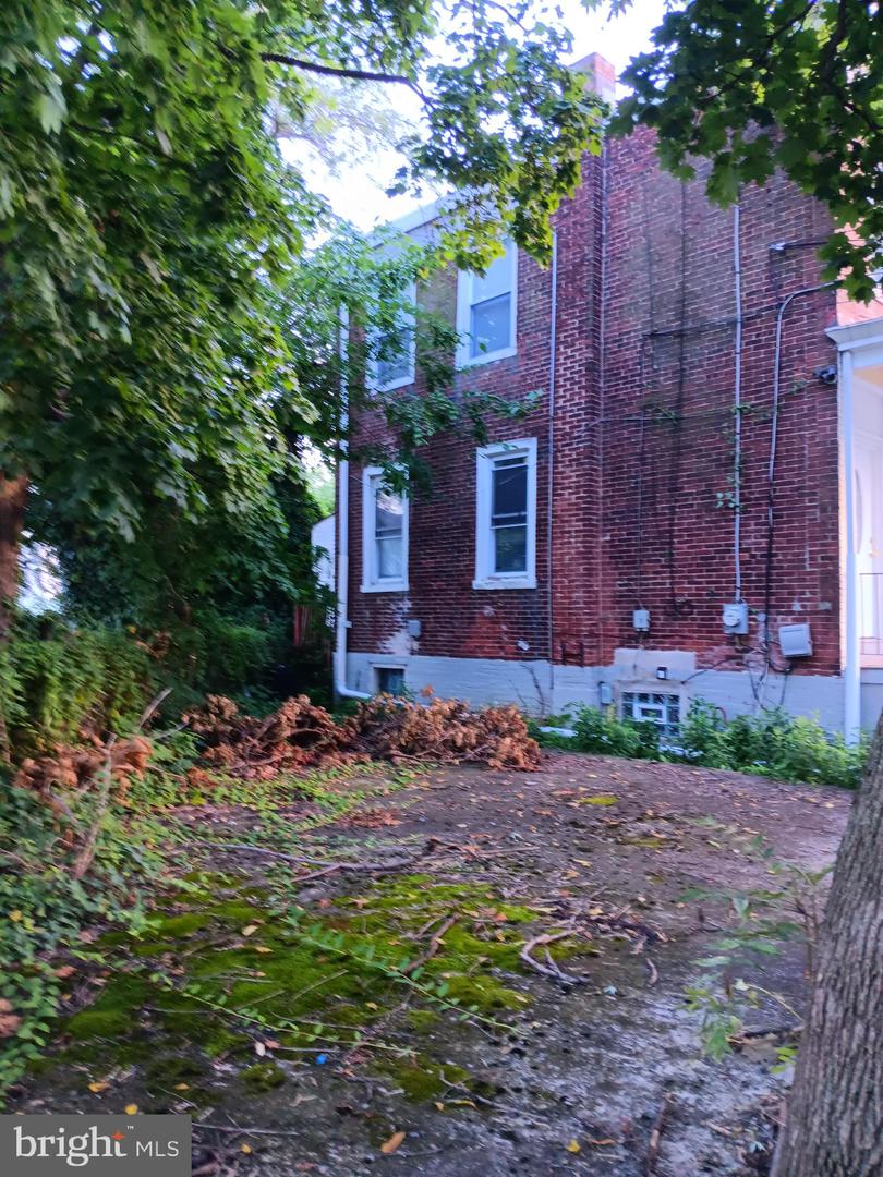 614 Columbia Ave Property Photo 4