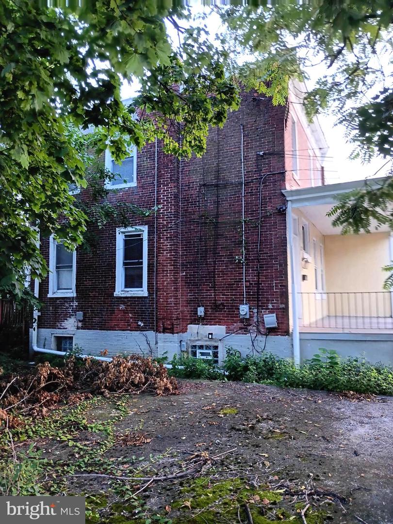614 Columbia Ave Property Photo 5