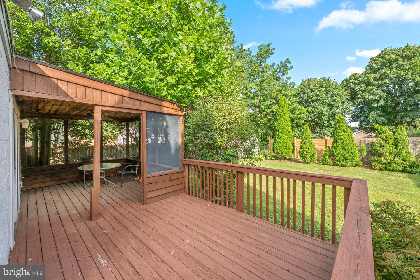 77 Forest Rd Property Photo 34