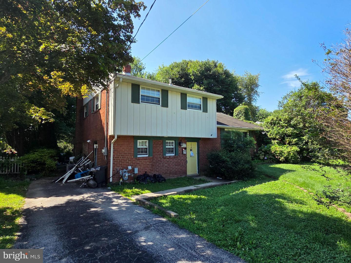 2655 WEIR RD Property Photo 1