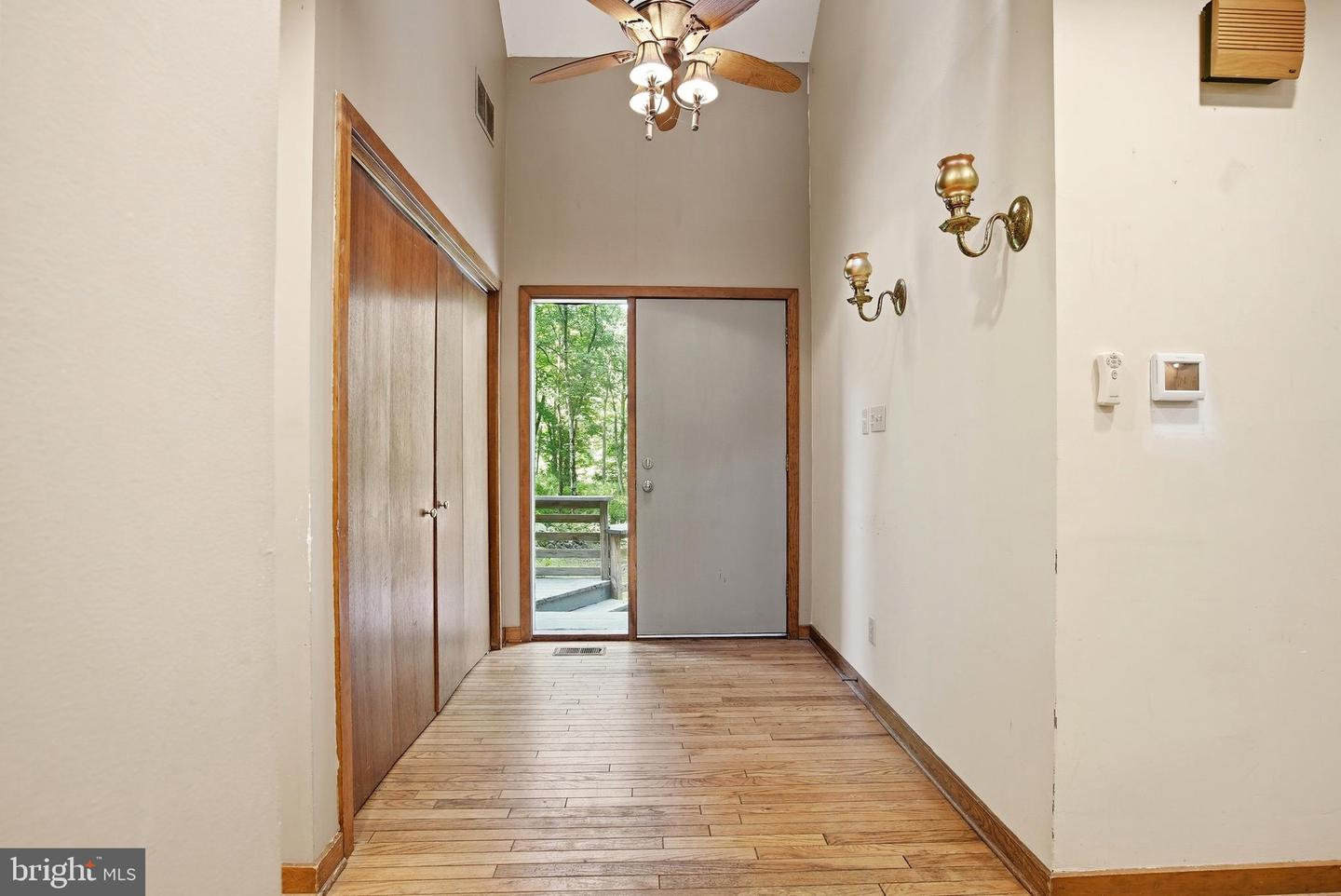 3 Upper Bank Dr Property Photo 18