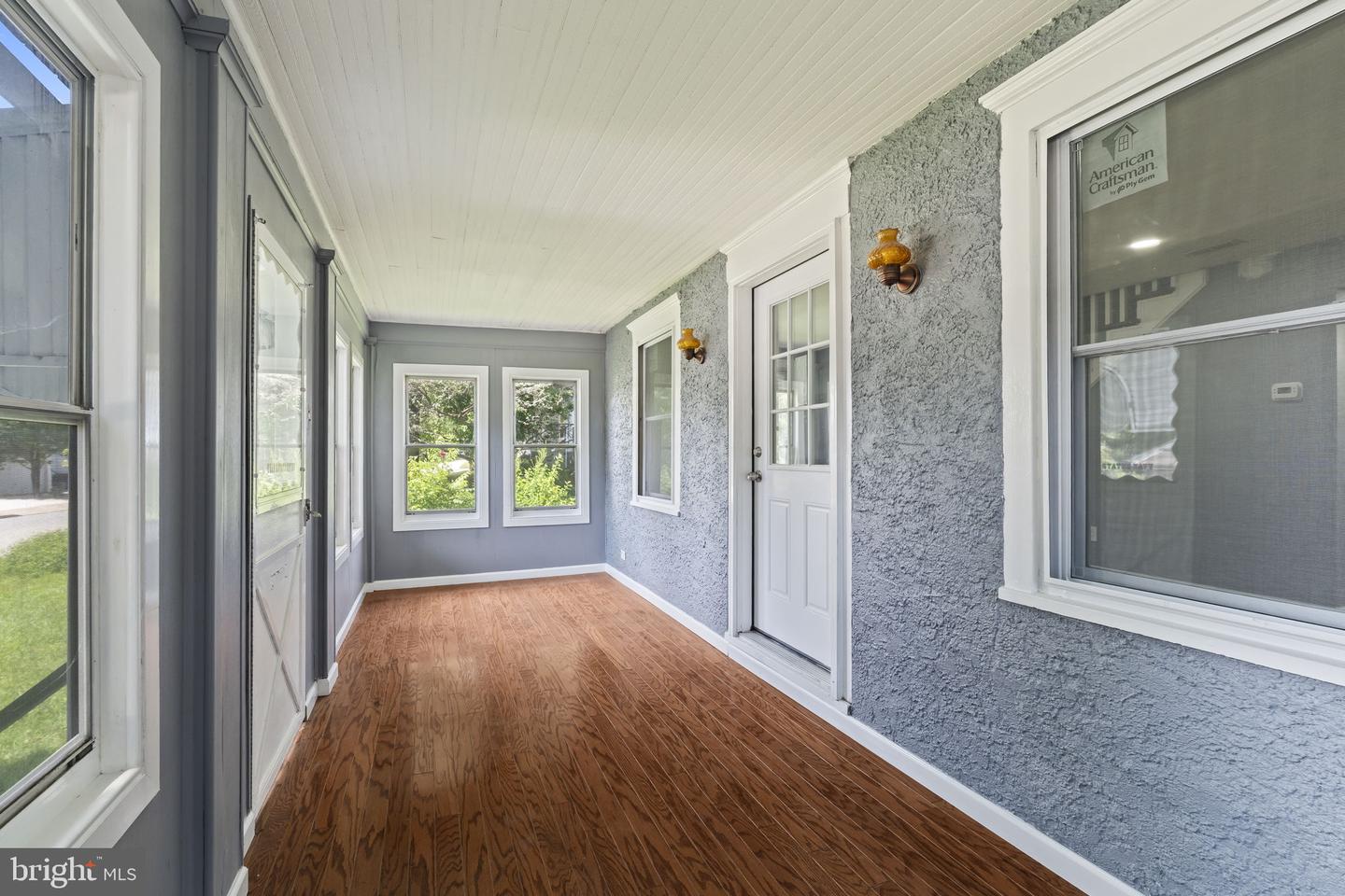 1221 Prospect Ave Property Photo 5