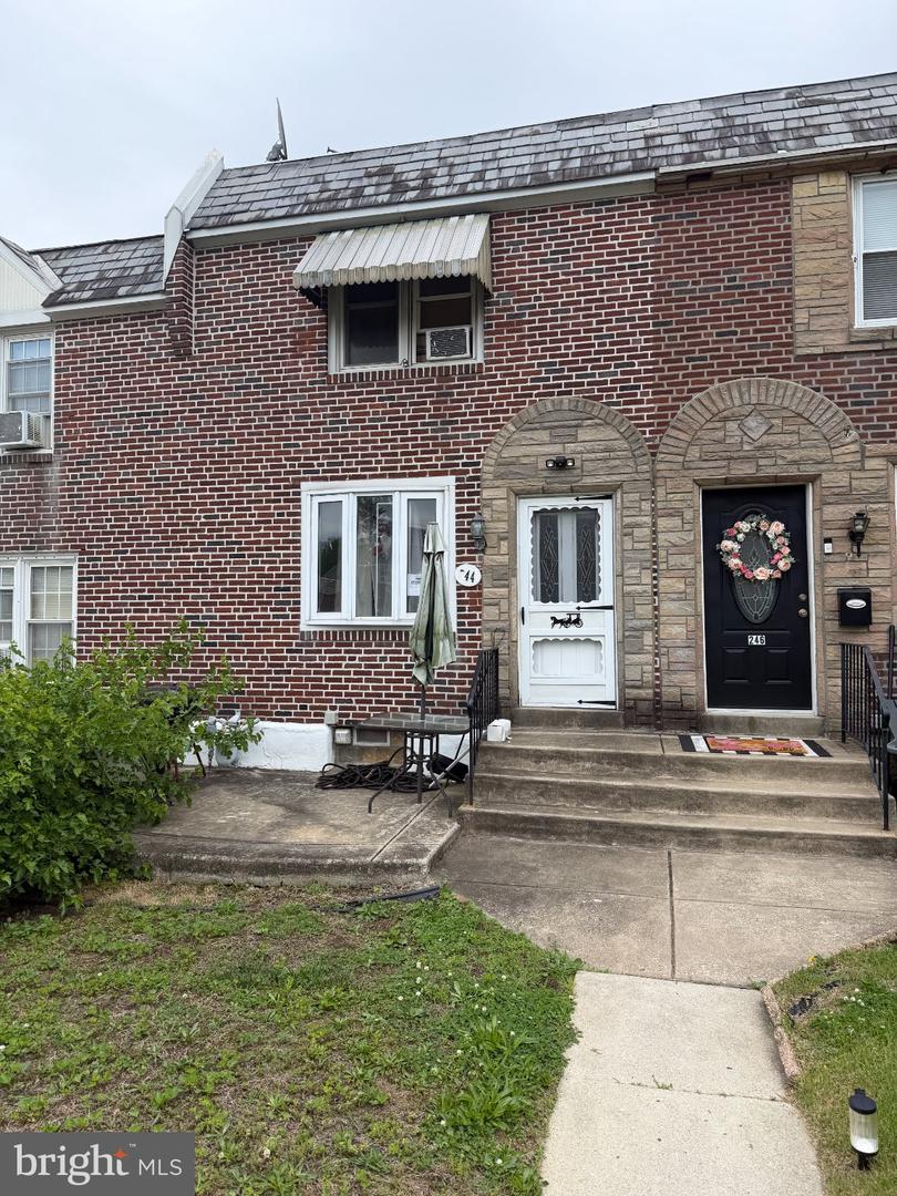 244 Cambridge Property Photo 1