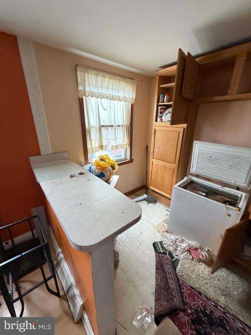 244 Cambridge Property Photo 8