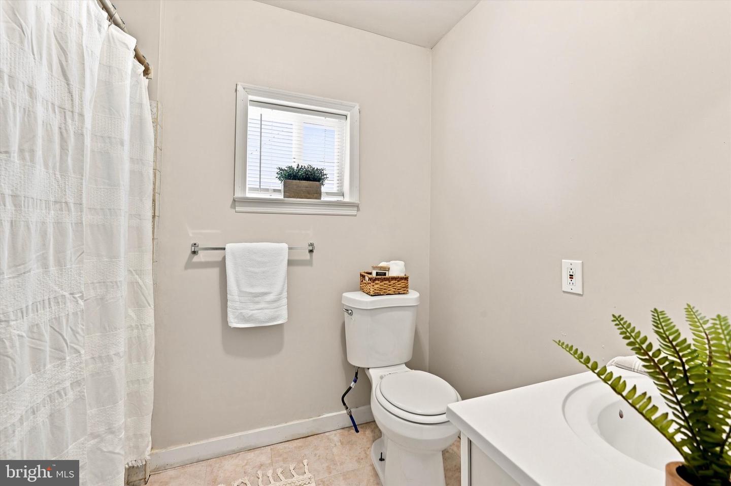 35 Marshall Ave Property Photo 9
