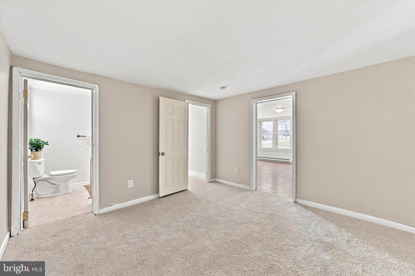 35 Marshall Ave Property Photo 20