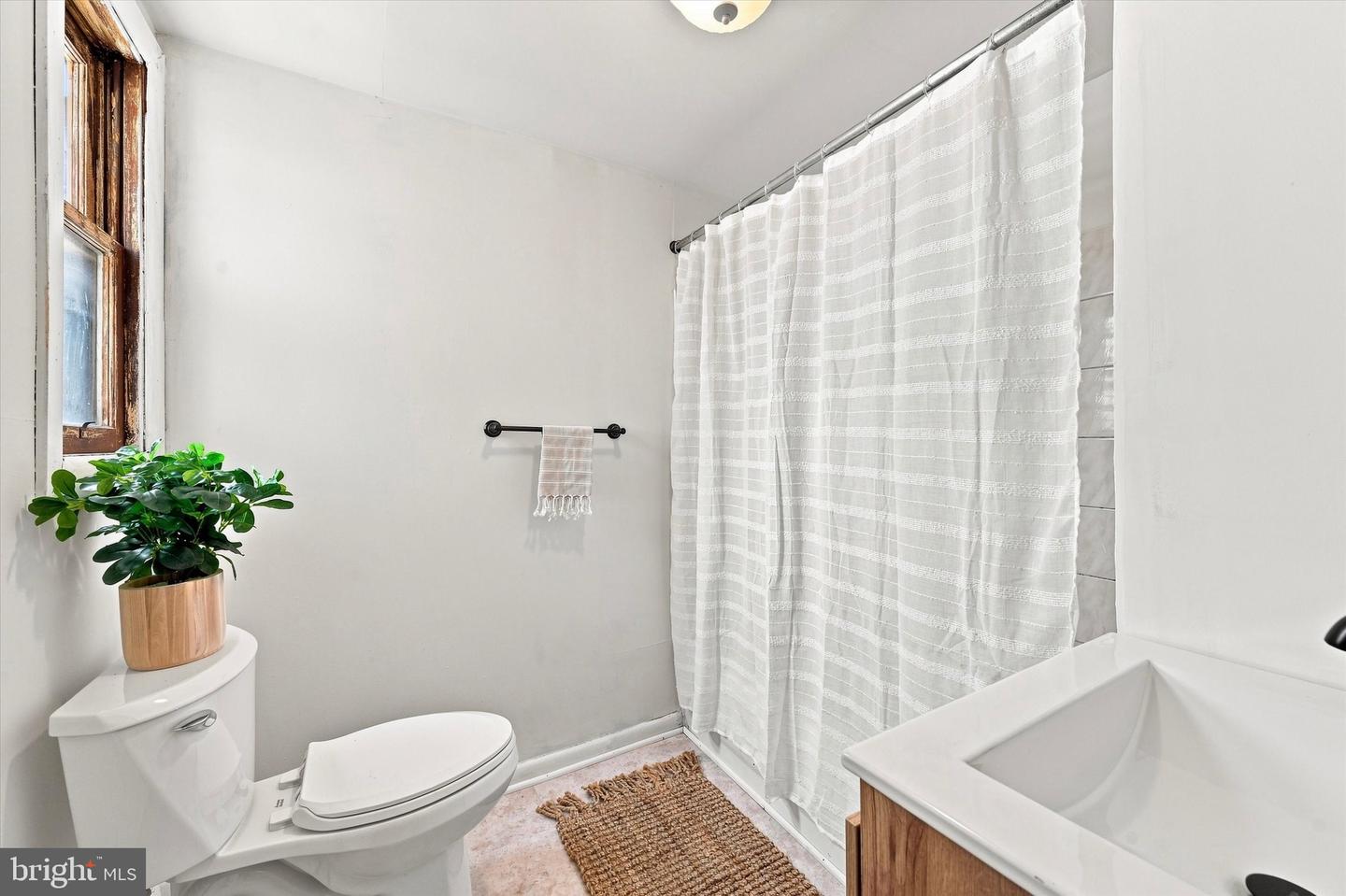 35 Marshall Ave Property Photo 24