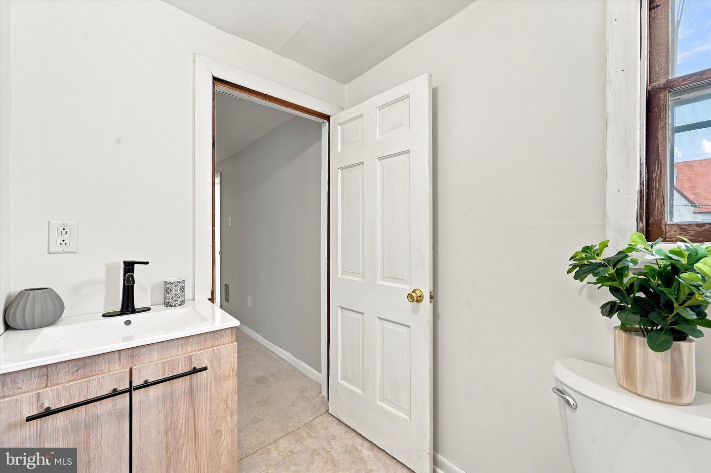 35 Marshall Ave Property Photo 25