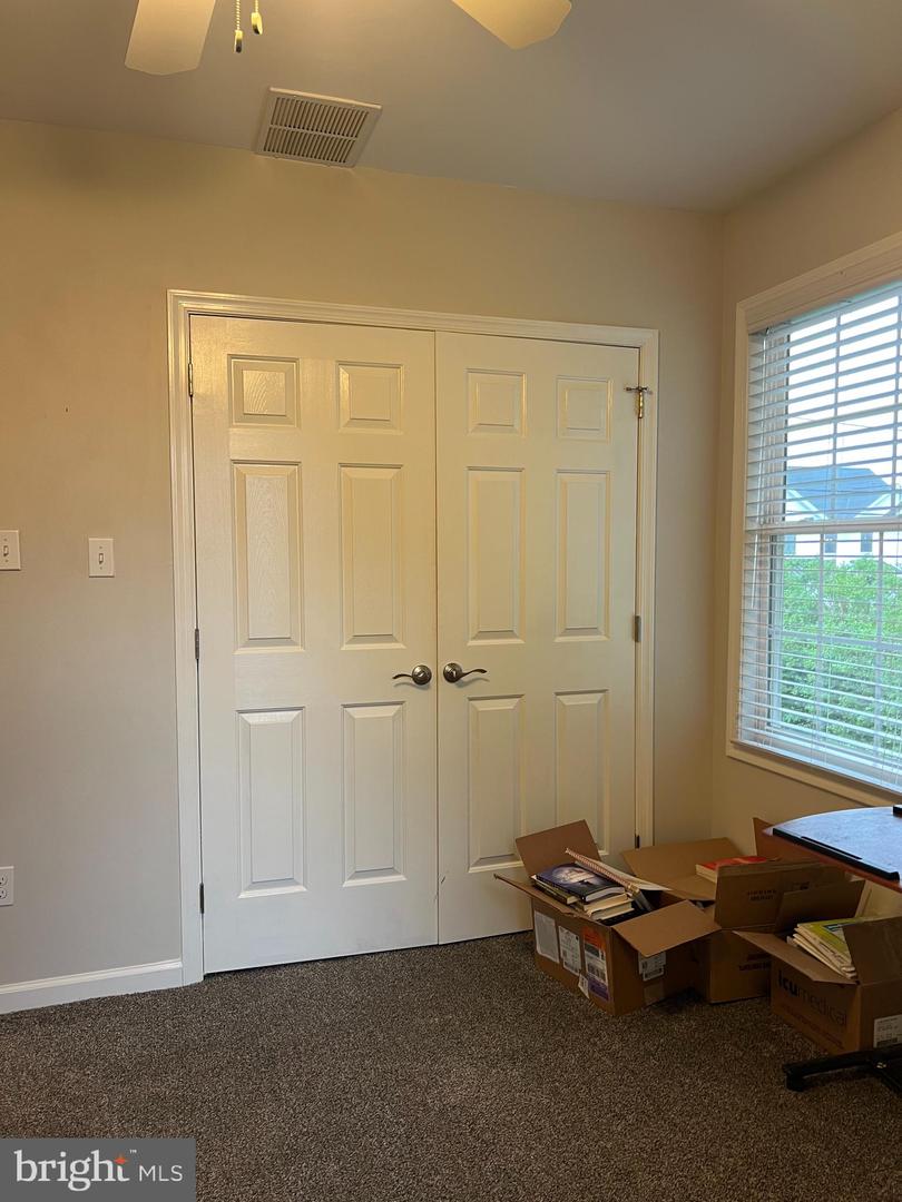 39 Van Leer Ave Property Photo 11