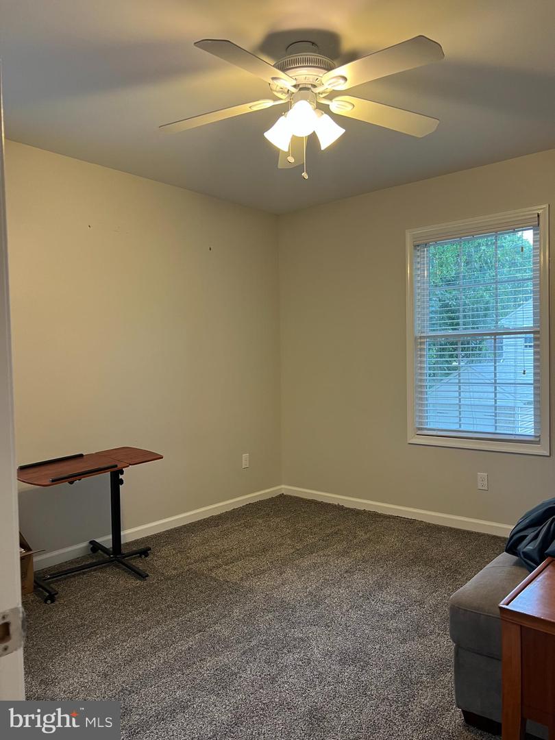 39 Van Leer Ave Property Photo 12