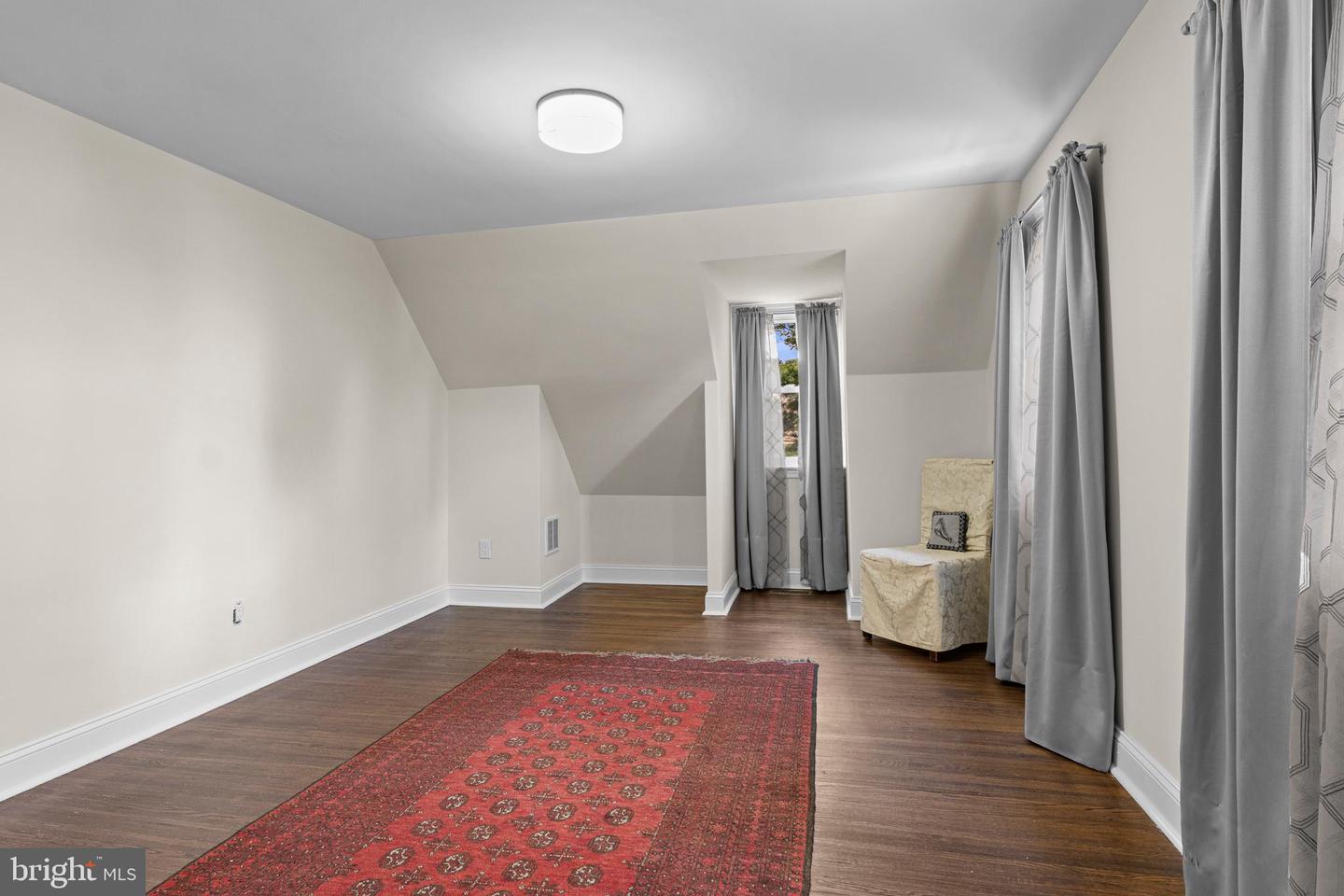 1500 W Chester Pike Property Photo 34