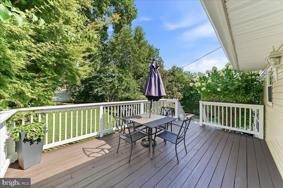 310 Columbia Pl Property Photo 38