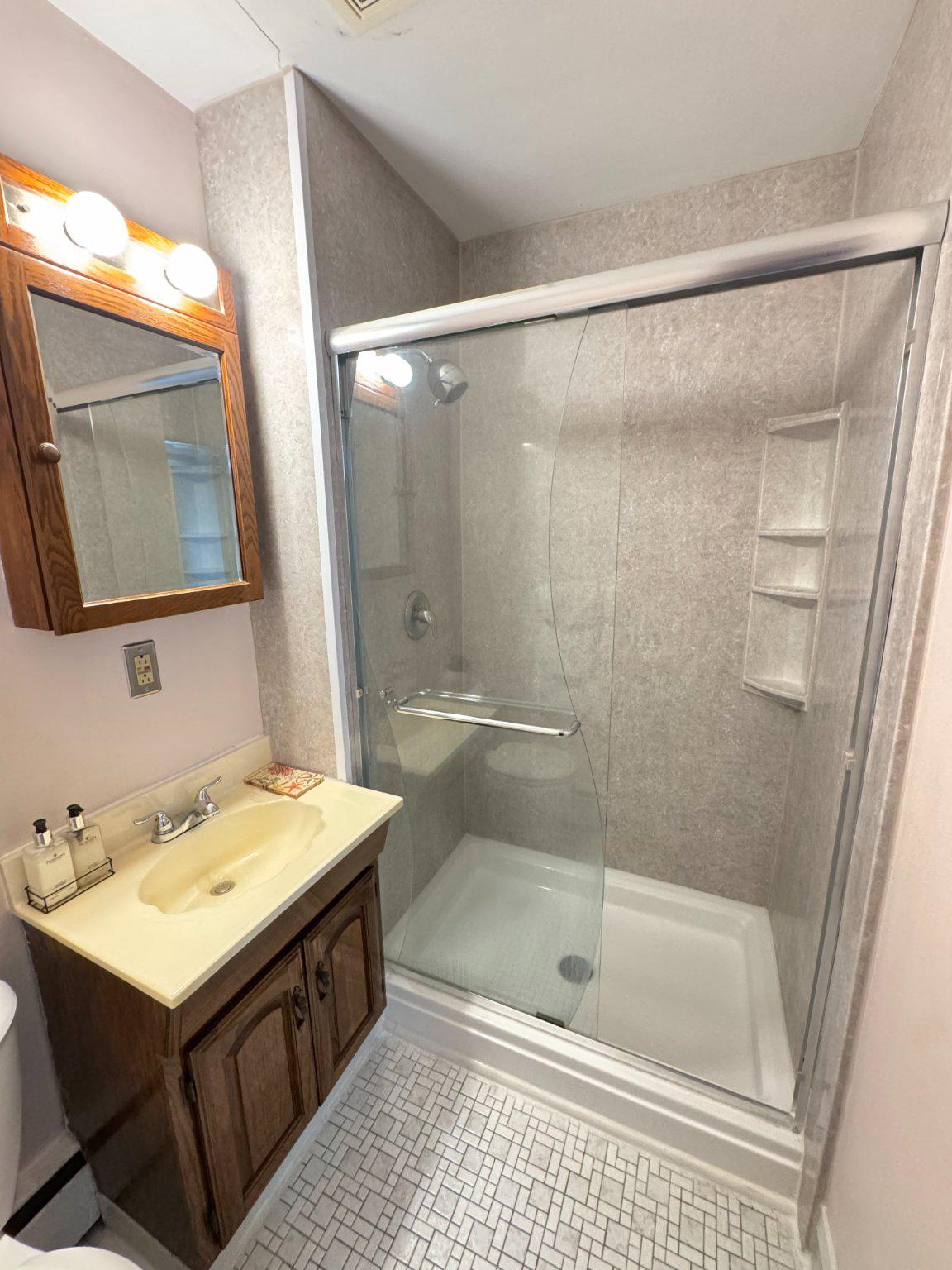 100 E Glenolden Ave #c-4 Property Photo 11