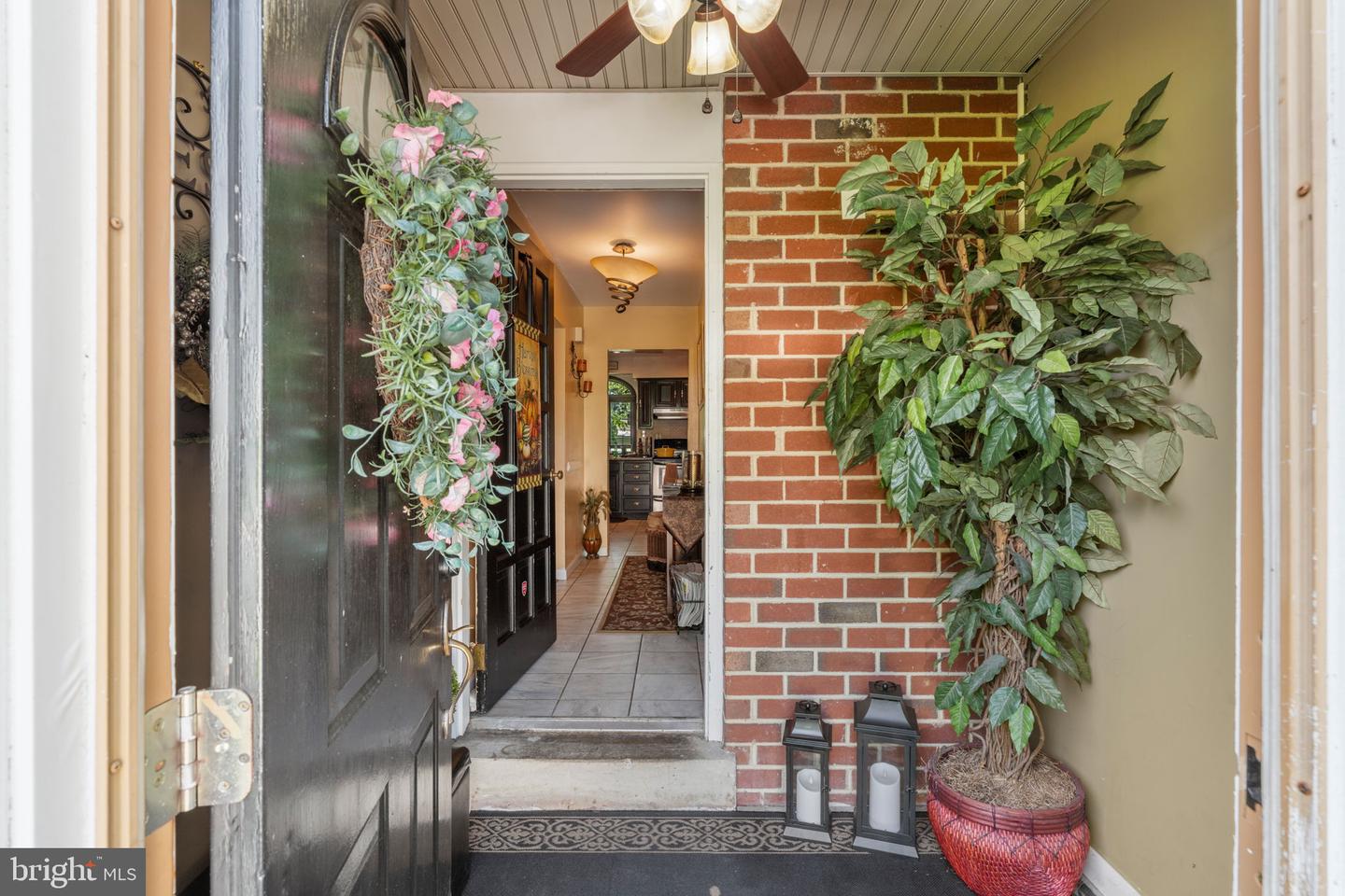 24 Winding Property Photo 2