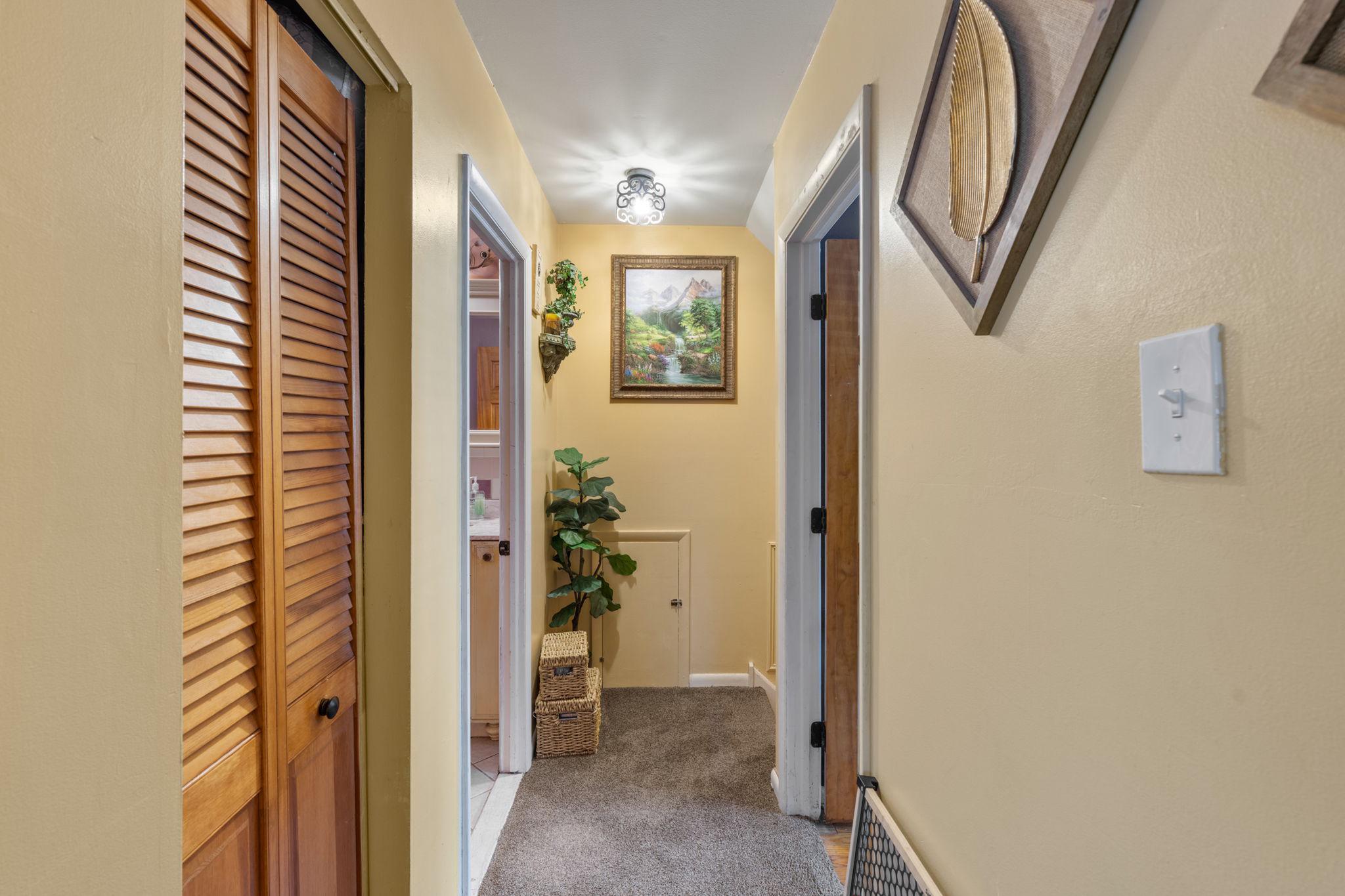 24 Winding Property Photo 12
