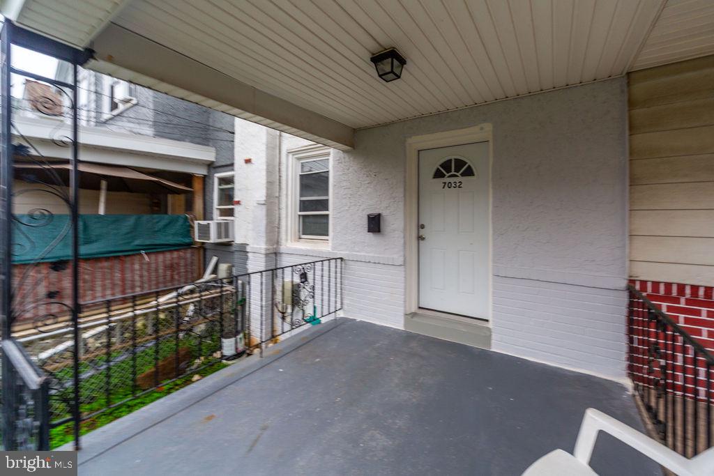 7032 Clover Ln Property Photo 3