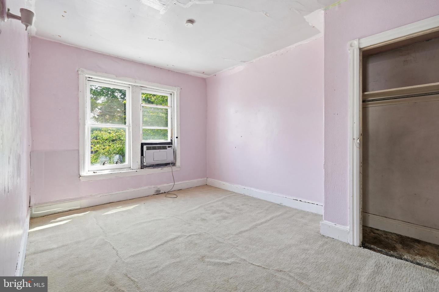 1 Spruce St Property Photo 17