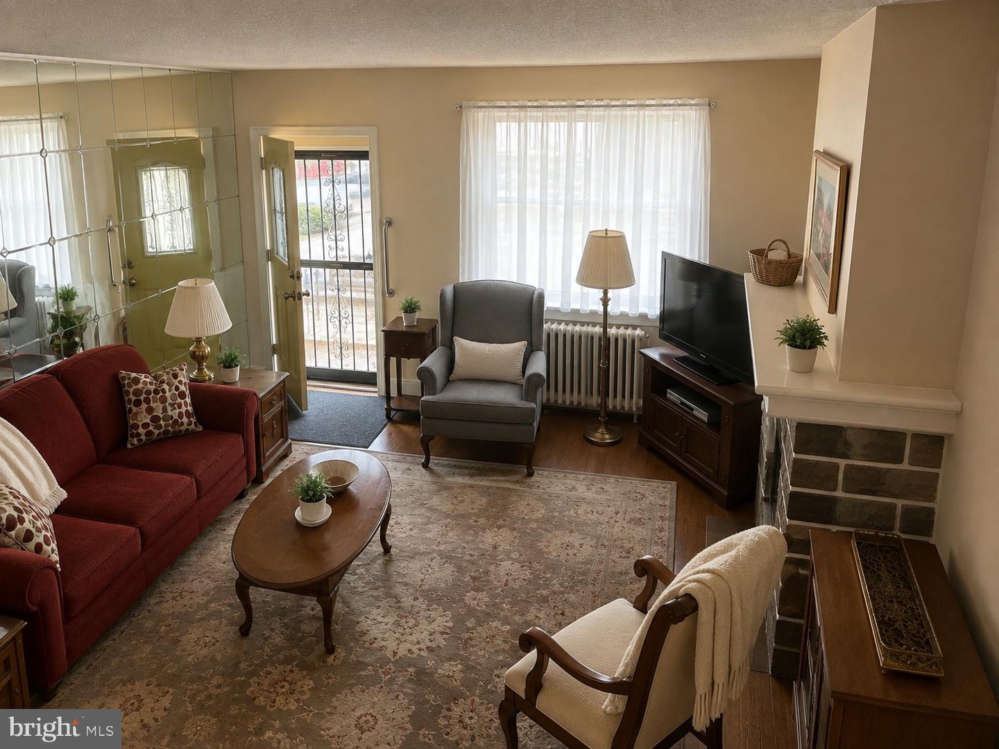 427 Bonsall Ave Property Photo 3