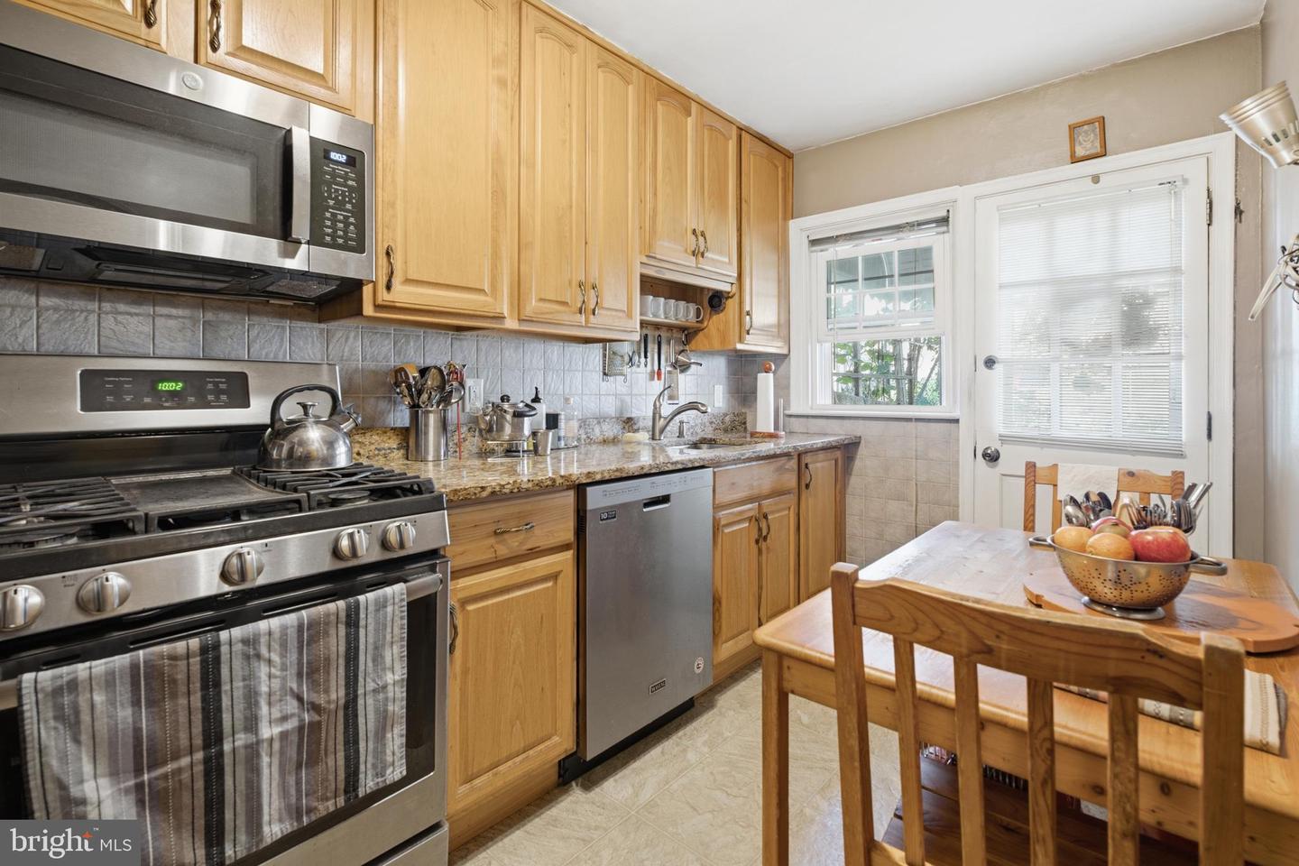 258 Hampden Rd Property Photo 4