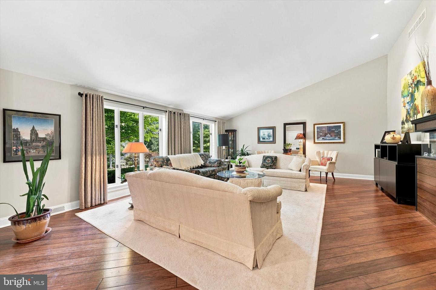 1710 Cold Spring Rd Property Photo 3