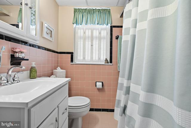 400 Westbridge Rd Property Photo 18
