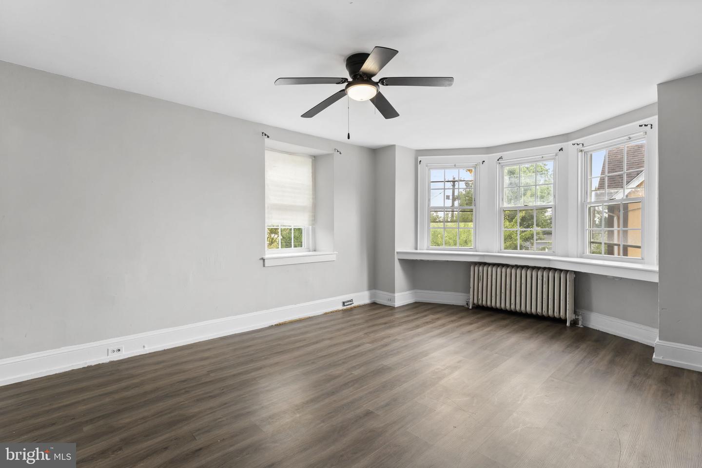 16 Windsor Ave Property Photo 5