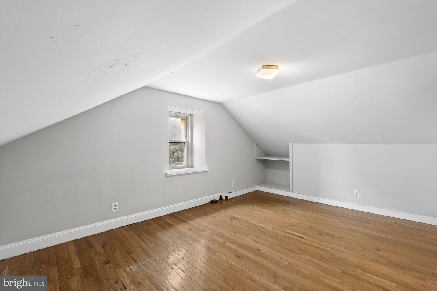 16 Windsor Ave Property Photo 20