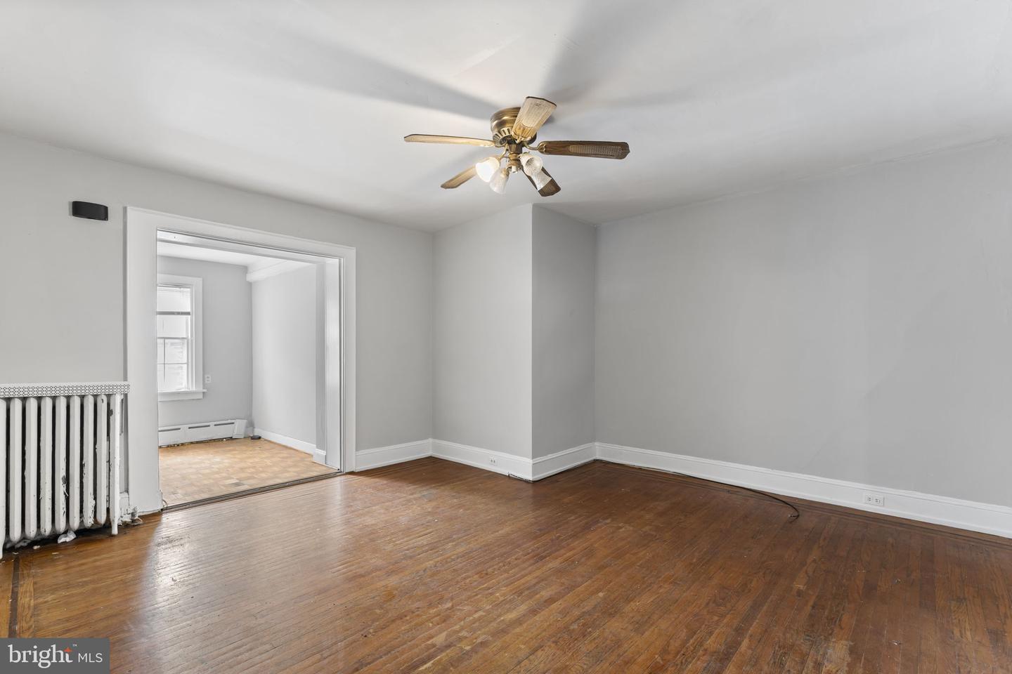 16 Windsor Ave Property Photo 27
