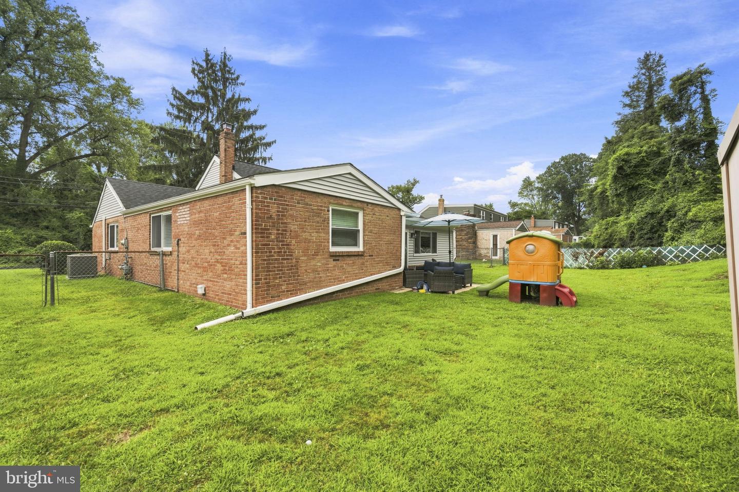 44 S Brookside Rd Property Photo 37