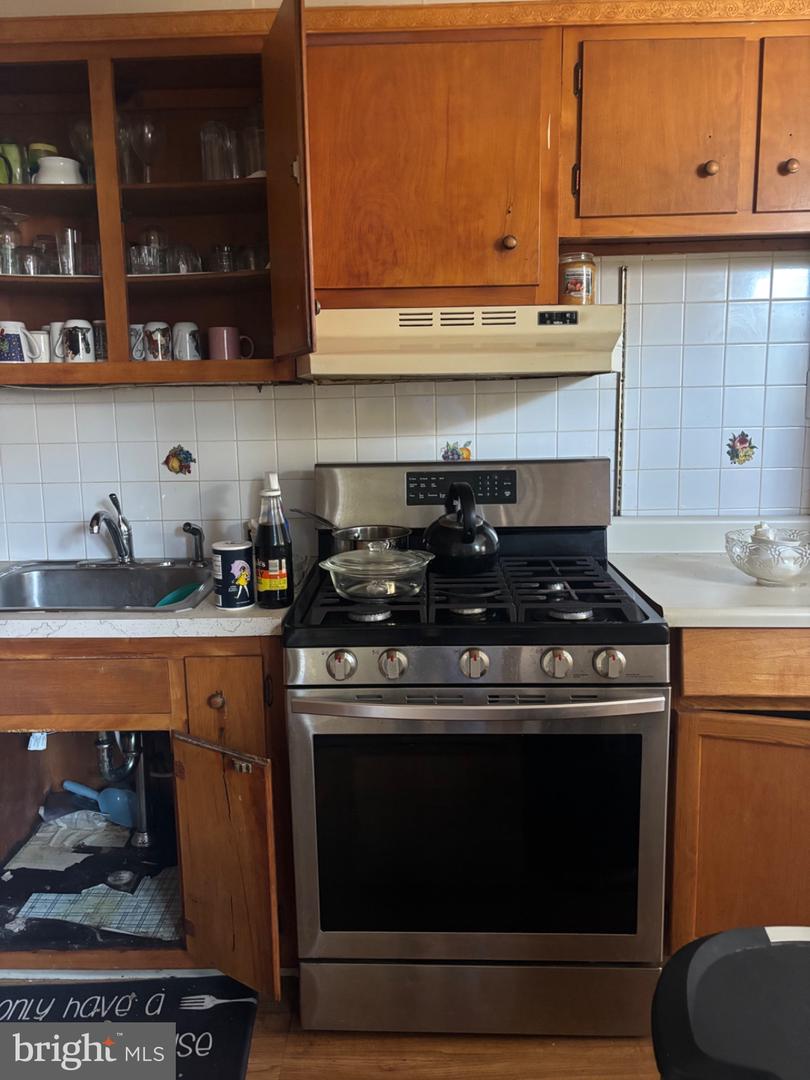 252 Coverly Rd Property Photo 3