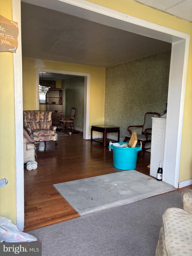 252 Coverly Rd Property Photo 4